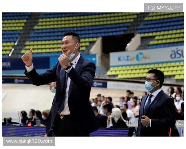 杜锋吉林暖心祝福球迷大爷情深